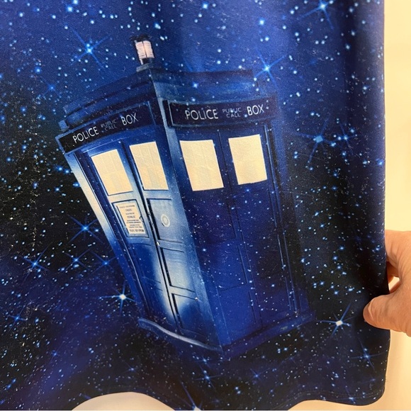 Hot topic Doctor Who sleeveless fit and flare galaxy dress size medium - Picture 6 of 13
